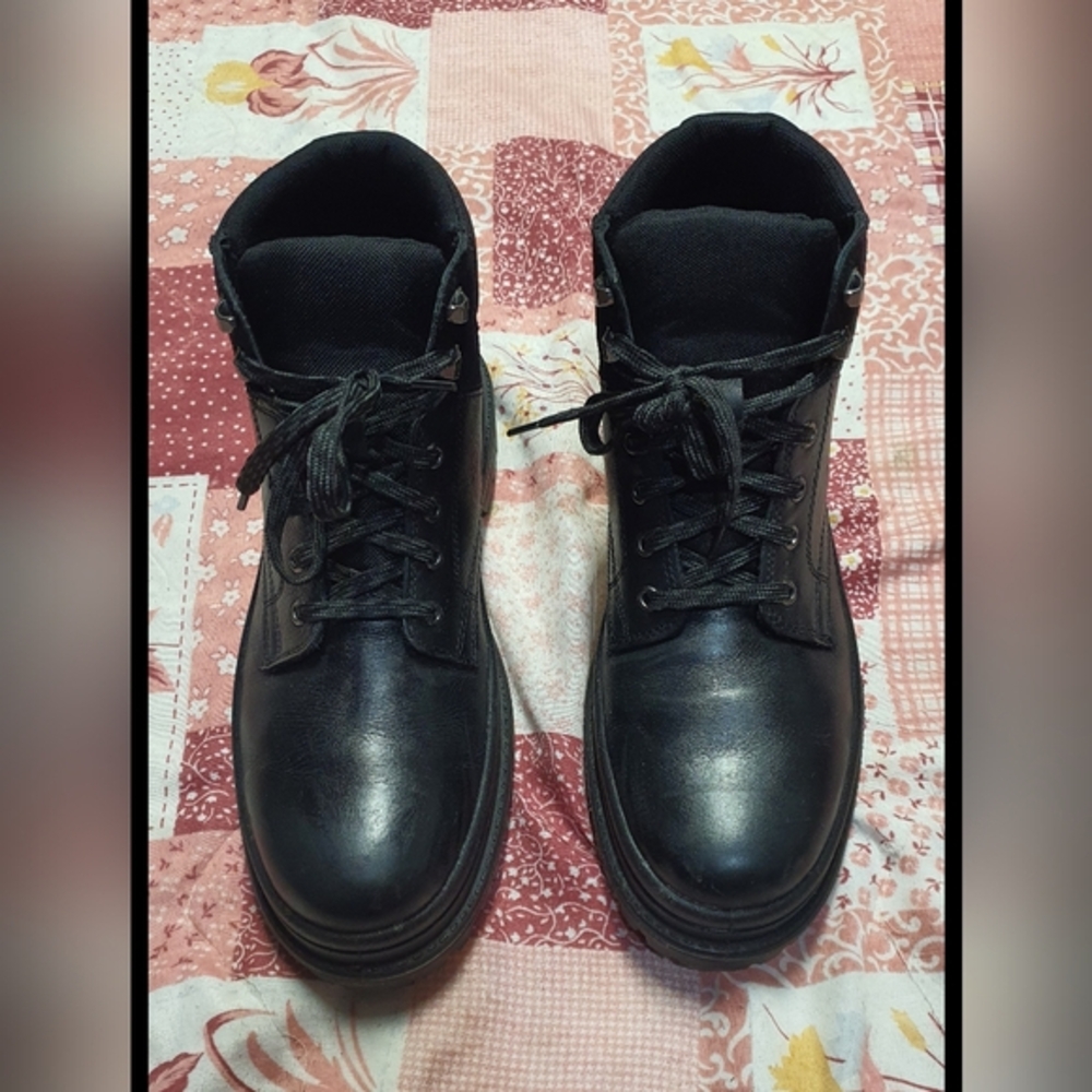 Kamik Grayson Men's Black Waterproof Leather Winter Boots - Size 10